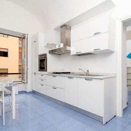 Emily'S Apartment ميتا المظهر الخارجي الصورة