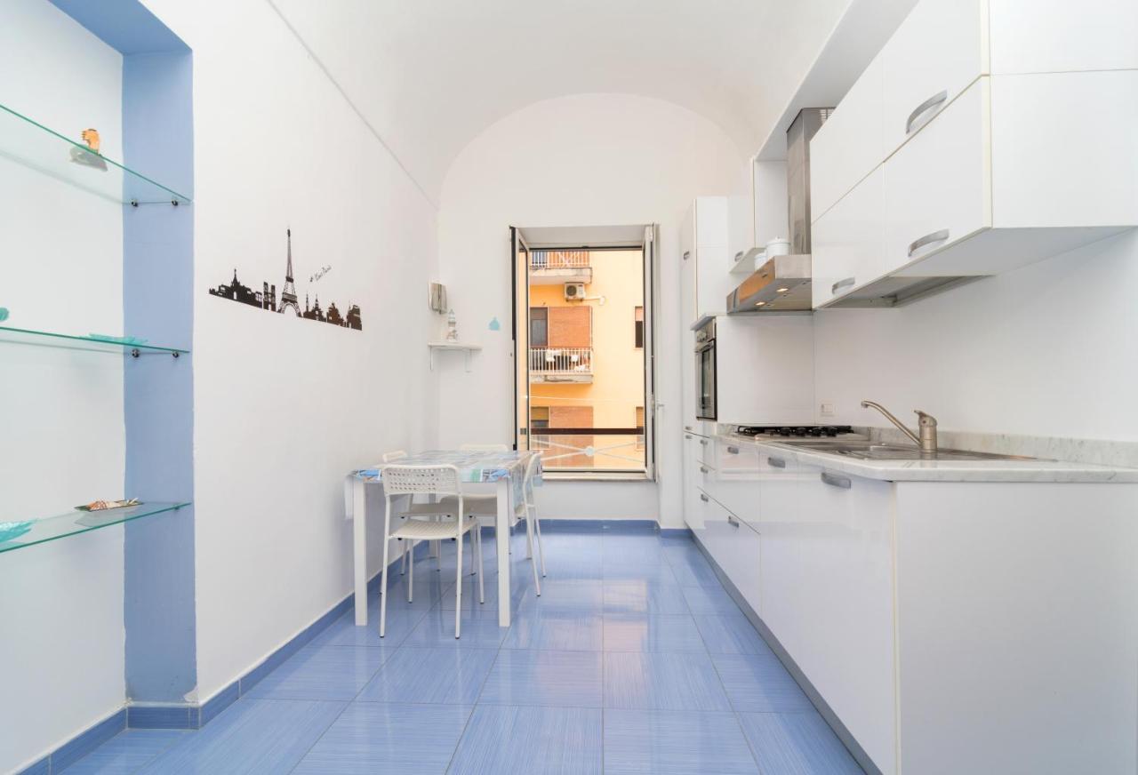 Emily'S Apartment ميتا المظهر الخارجي الصورة