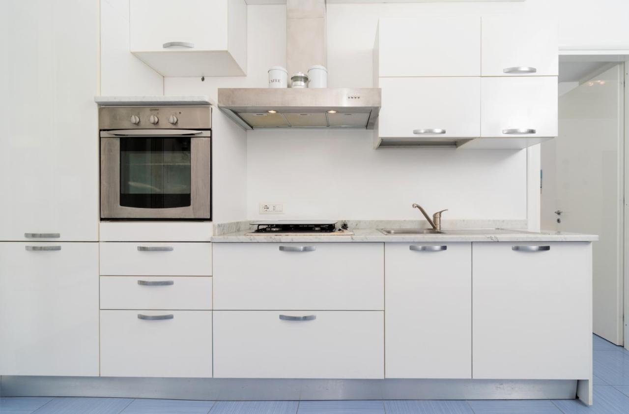 Emily'S Apartment ميتا المظهر الخارجي الصورة
